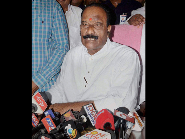 Nayini Narasimha Reddy serious on Veenavanka rape issue Nayini Narasimha Reddy serious on Veenavanka rape issue
