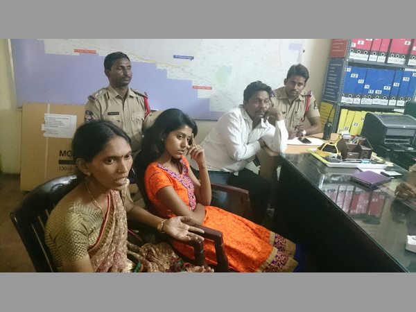 మా ఆయన మంచోడు...
