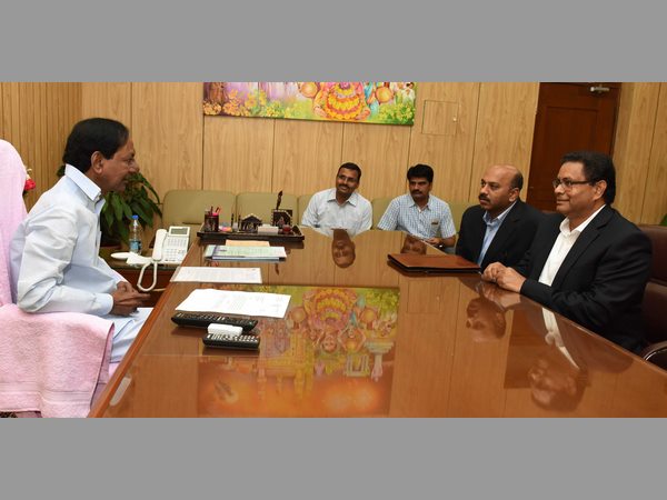 కెసిఆర్, ఆటా ఆహ్వానం