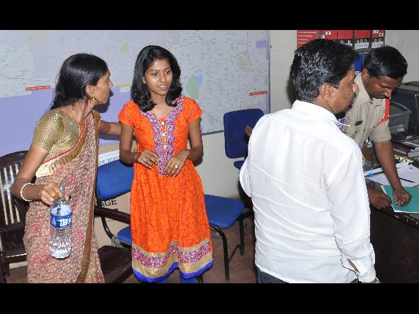 Madhu Priya says her husband is not bad Madhu Priya says her husband is not bad