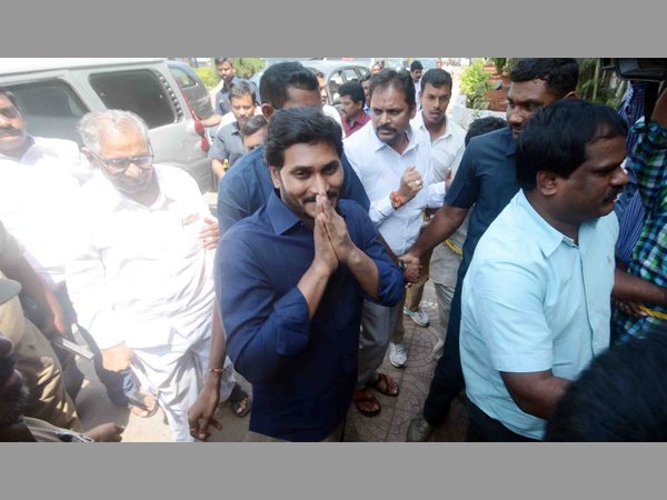 రైల్వే జోన్ కోసం దీక్ష