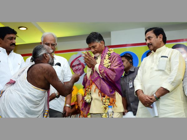 టిడిపిలోకి సుజయ