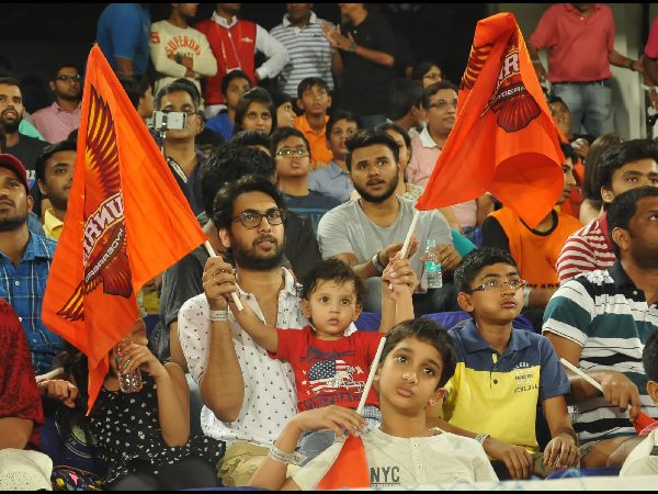 సన్రైజర్స్ హ్యాట్రిక్: మెరిసిన కేసీఆర్ మనవడు, నగర్ మేయర్ బొంతు