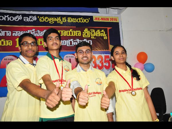 'టాప్' లేపిన తెలుగు విద్యార్ధులు