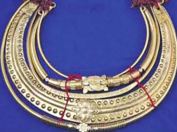 Telangana ornaments to Tirumala sri venkateswara Swami Telangana ornaments to Tirumala sri venkateswara Swami