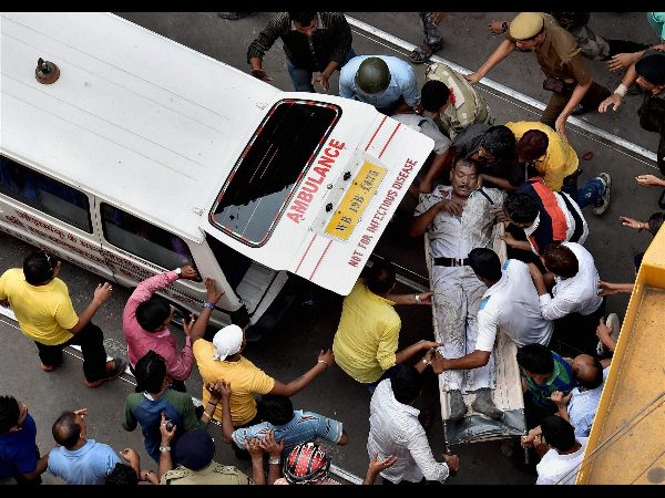 Political blame game over Kolkata flyover collapse, Mamata says construction began during CPM rule Political blame game over Kolkata flyover collapse, Mamata says construction began during CPM rule