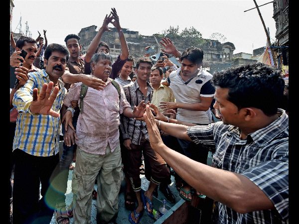 Political blame game over Kolkata flyover collapse, Mamata says construction began during CPM rule Political blame game over Kolkata flyover collapse, Mamata says construction began during CPM rule