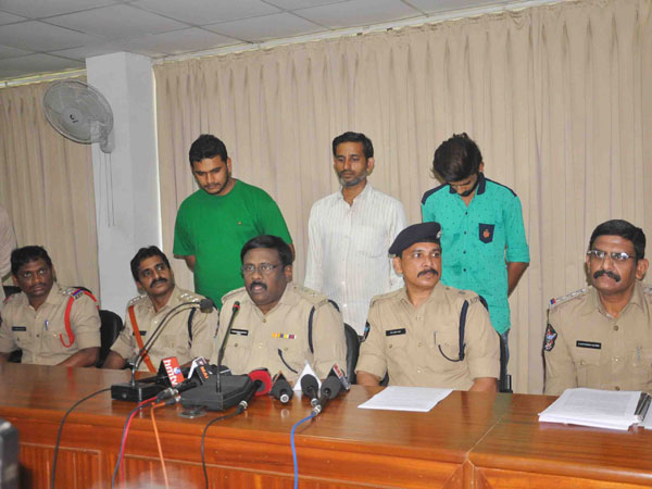 4 cyber crime offenders held 4 cyber crime offenders held