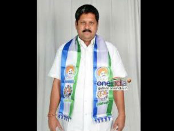 wira mla madan lal escape from road accident in nalgonda wira mla madan lal escape from road accident in nalgonda