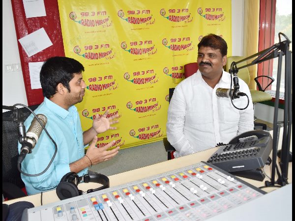 రేడియో మిర్చి 'హాయ్ హైదరాబాద్'లో మేయర్