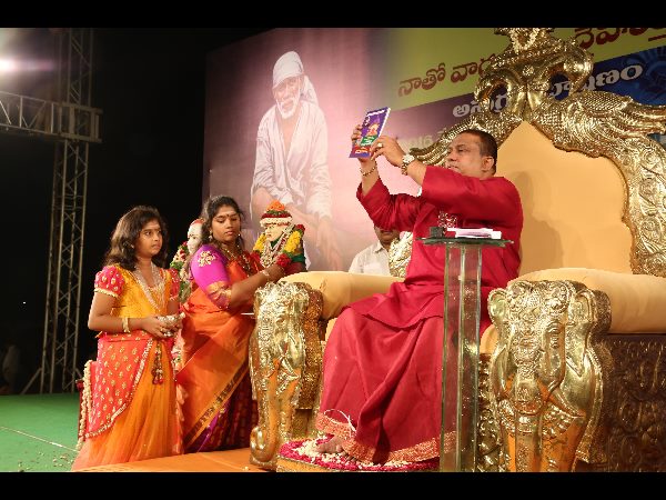బాబాల ఫైట్