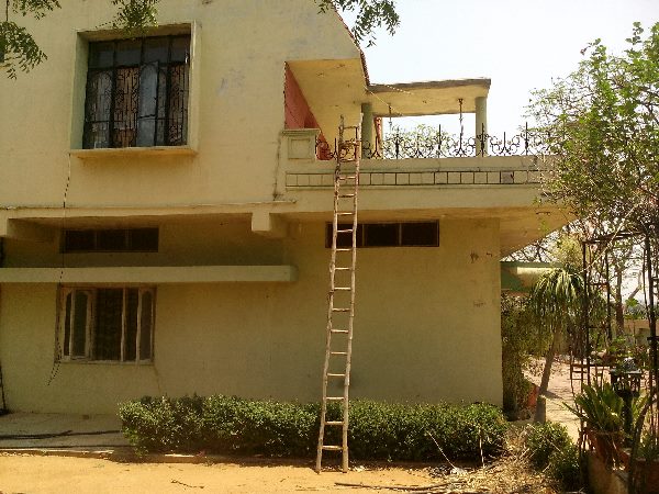 Thieves Rape Minor Girl In Farmhouse Thieves Rape Minor Girl In Farmhouse