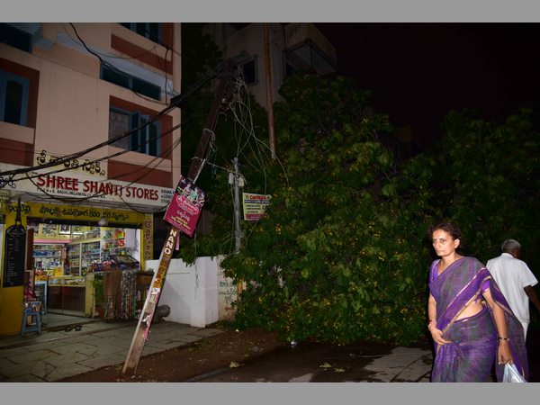 నగరంలో భారీ వర్షానికి ముగ్గురు మృతి