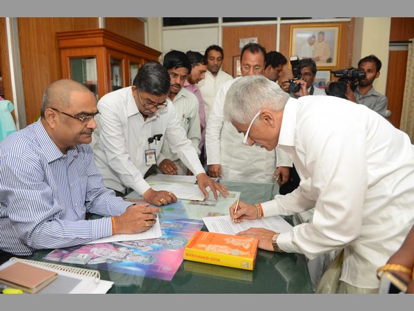 జగన్కు ప్రకాశం షాక్: టీడీపీలోకి మరో ఇద్దరు
