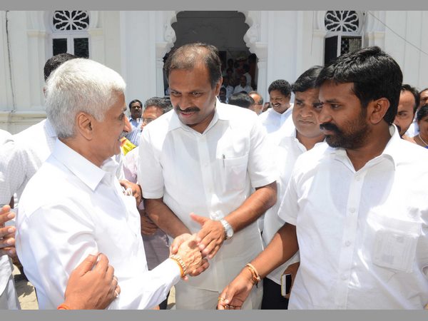 జగన్కు ప్రకాశం షాక్: టీడీపీలోకి మరో ఇద్దరు