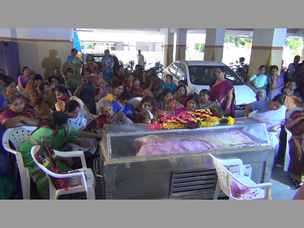 రమ్యకృష్ణ, మహంత్