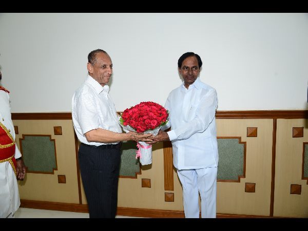 కెసిఆర్ ఆహ్వానం