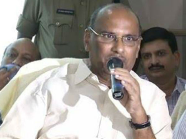 Engineering students threatens AP Minister bojjala Engineering students threatens AP Minister bojjala