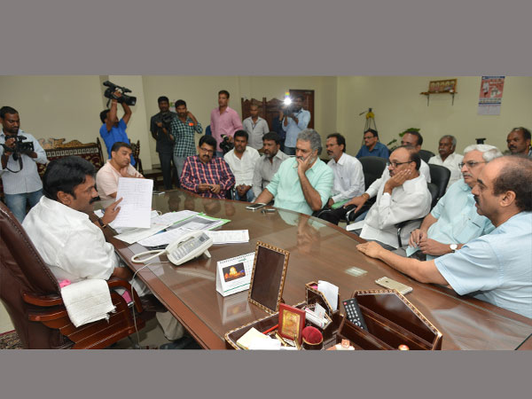 Suresh babu praises Telangana Government Suresh babu praises Telangana Government