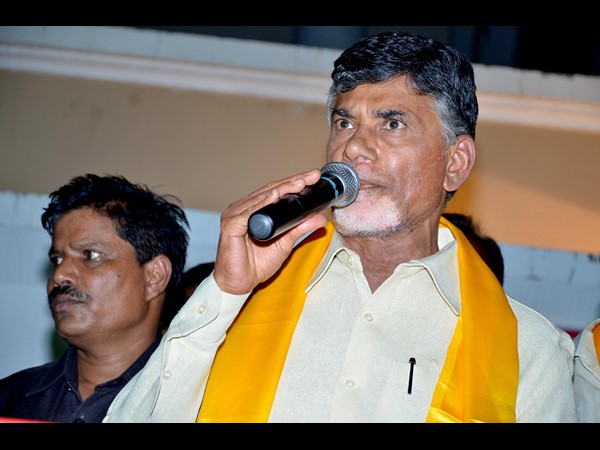 Chandrababu says he slept in Bus and missing wife Chandrababu says he slept in Bus and missing wife