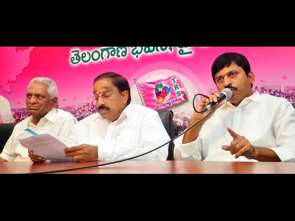 Tummala blames AP government for writing letters to Centre Tummala blames AP government for writing letters to Centre