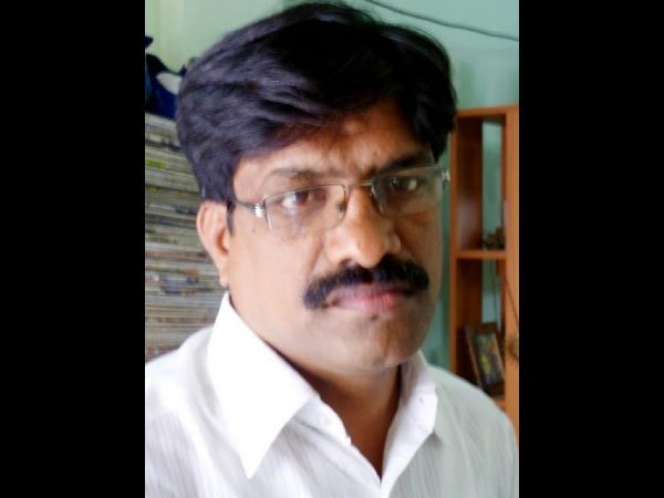 Sangisetti narrates his back ground for oneindia Telugu readers Sangisetti narrates his back ground for oneindia Telugu readers