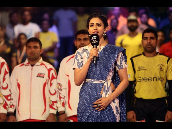 తెలుగు టైటాన్స్ మ్యాచ్లో రానా, రకుల్ సందడి