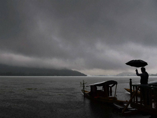 Godavari river overflows, water level up in dams Godavari river overflows, water level up in dams