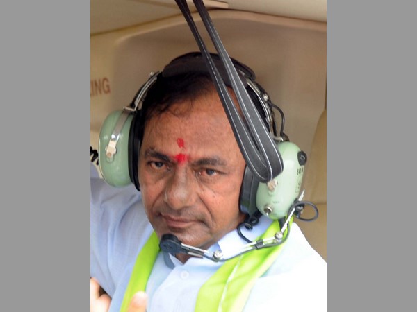 వర్షాలు కొంటే రావు, వనాలు పెంచితే వస్తాయి: హరితహారంలో కేసీఆర్