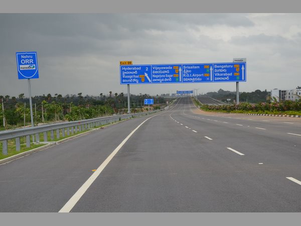 ఔటర్ రింగ్ రోడ్డు హైదరాబాద్కే మణిహారం: కేటీఆర్