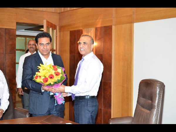 సునీల్ భారతీ మిట్టల్తో కెటిఆర్