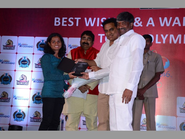 రియోలో సత్తా చాటండి: అథ్లెట్లకు కేటీఆర్ వీడ్కోలు