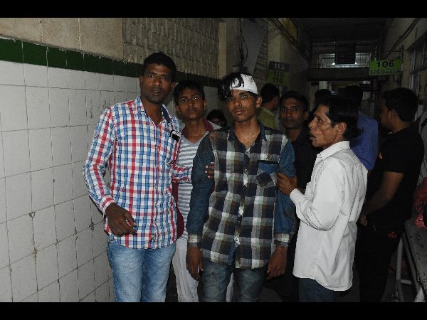 11 మందికి గాయాలు