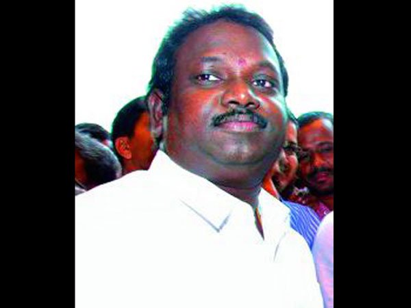 కళానికేతన్ కేసులో ట్విస్ట్: తనఖాలో సంస్థ ఆస్తులు, లక్ష్మీ శారదకు బెయిల్