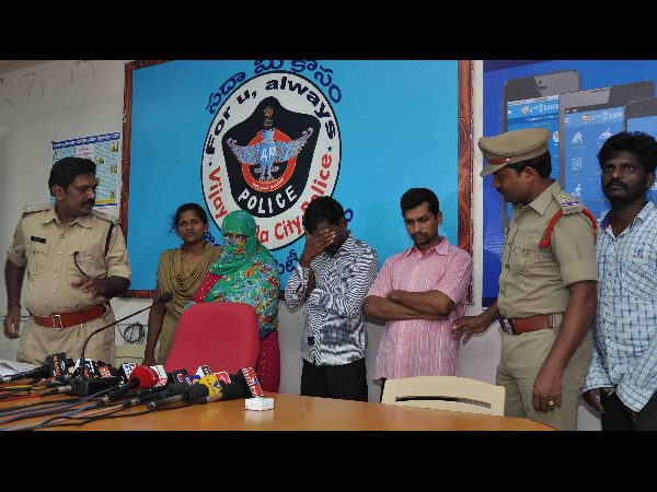 శ్రీను సహకారంతో...