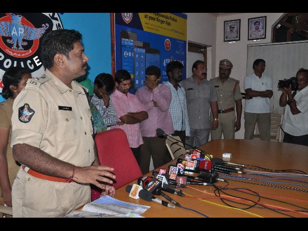 ఆస్పత్రి నుంచి ఇలా...
