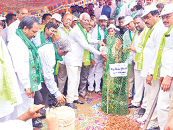 కడియం-ఎర్రబెల్లి