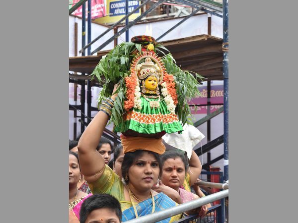 బోనాల వైభవం
