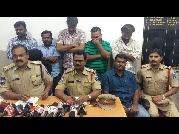 హత్య కేసులో నిందితుల అరెస్ట్