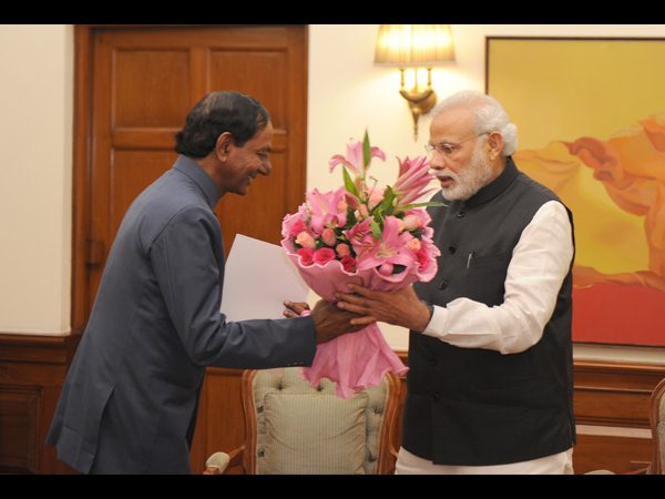 మోడీతో కెసిఆర్