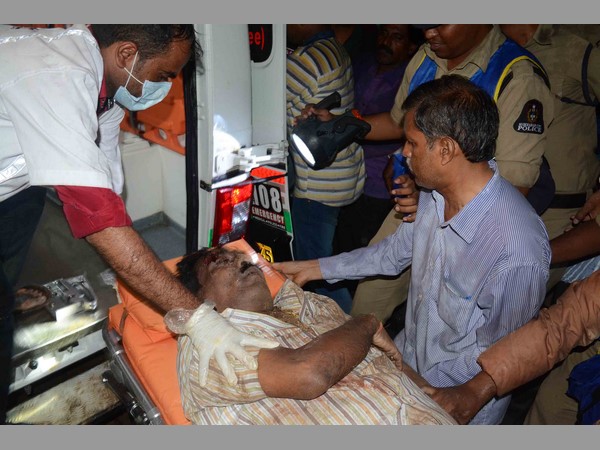 ప్రాణం తీసిన వర్షం: భవనం పై కప్పు కూలి ఒకరు మృతి