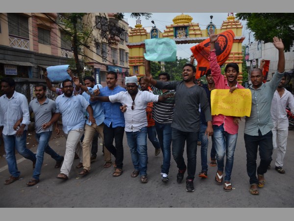 ఏబీవీపీ ఆందోళన