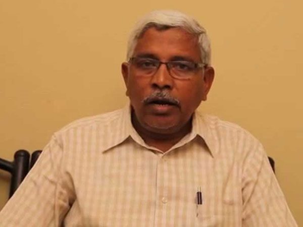 ఎంసెట్-2 లీకేజీపై ప్రభుత్వాన్ని కడిగేసిన కోదండరాం.. (ఫోటోలు)