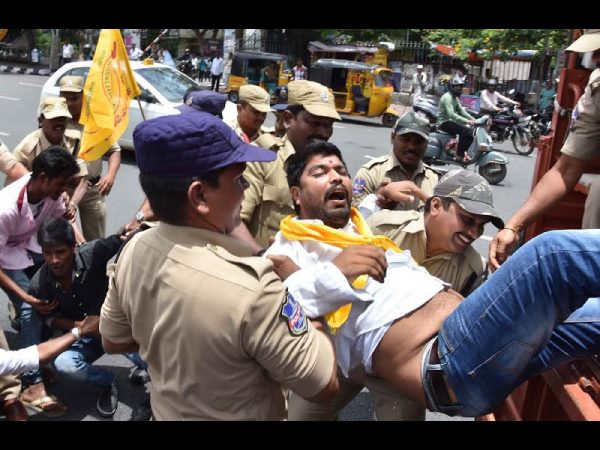 సీబీఐ విచారణకు డిమాండ్