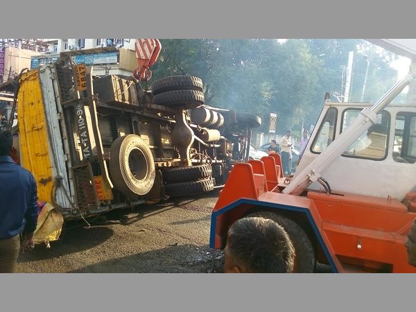పంజాగుట్ట వద్ద ప్రమాదం