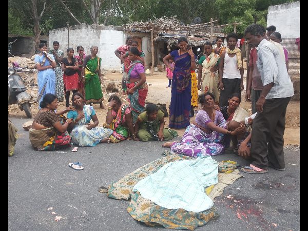 5 year old girl dies in road accident at Hayath Nagar 5 year old girl dies in road accident at Hayath Nagar