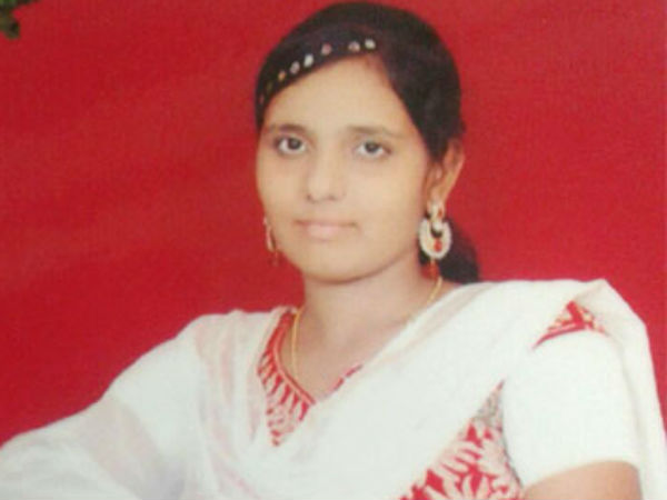 Woman techie hangs self in Hyderabad Woman techie hangs self in Hyderabad