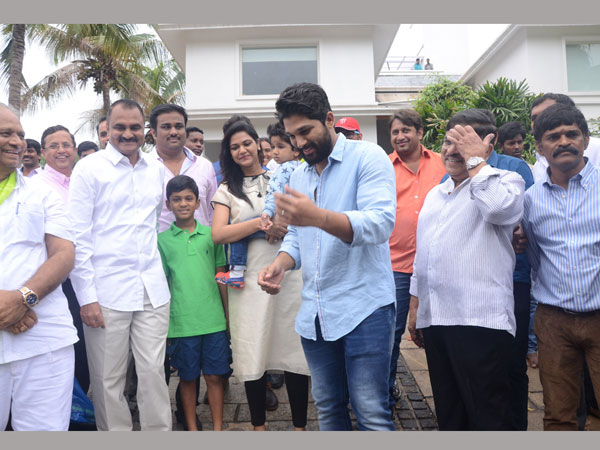 Allu Arjun comments on KCR's Haritha Haram Allu Arjun comments on KCR's Haritha Haram