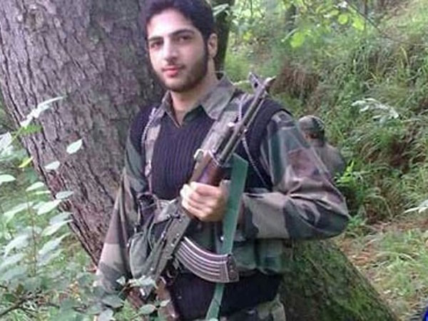 Burhan Wani began crying before Indian Army killed him Burhan Wani began crying before Indian Army killed him
