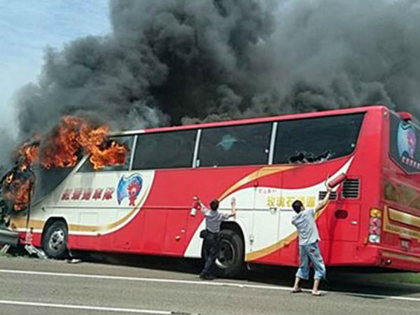 Taiwan tourist bus fire kills all 26 on board Taiwan tourist bus fire kills all 26 on board